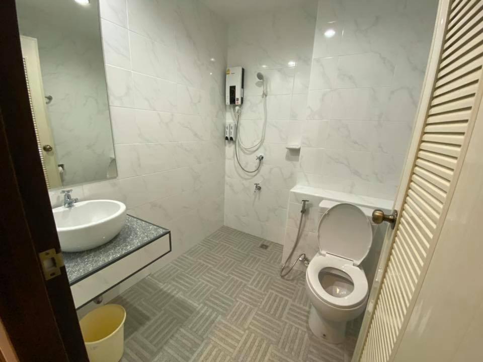 Lala Residence Чиангмай Екстериор снимка